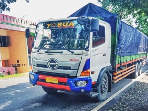 Memahami Peran Jasa Pengiriman Barang Container Peti Kemas Logistik Surabaya bagi Perekonomian Daerah