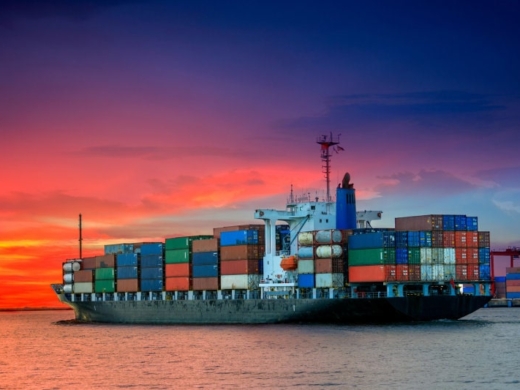 13.-Persewaan-Container-dengan-Asuransi-Mengantisipasi-Kerugian