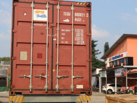 17.-Jasa-Sewa-Truk-Kontainer-45-Feet-di-Jakarta-Barat
