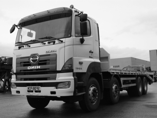 20.-Persewaan-Truk-Tronton-untuk-Barang-Logistik-Layanan-Include