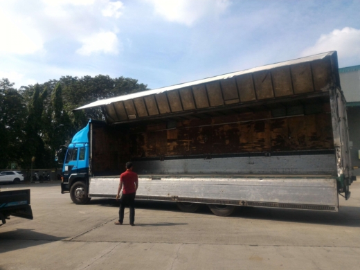 27.-Perusahaan-Persewaan-Tronton-Wingbox-Murah-Jakarta