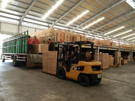Perusahaan Ekspedisi Termurah di Jabodetabek Yosua Logistik