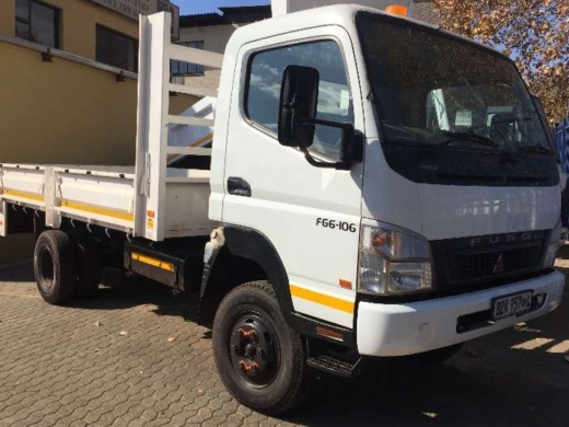Penyewaan Ekspedisi Cargo Darat Fuso