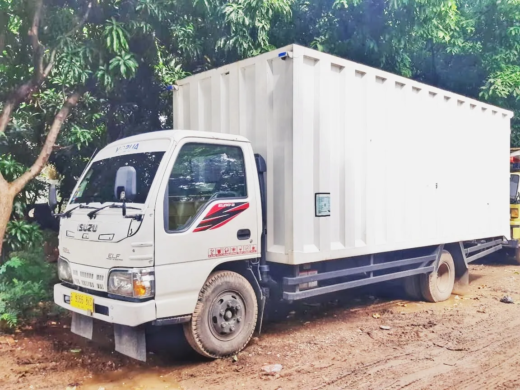jasa sewa truk logistik terbaik Jakarta