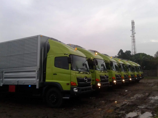 Jasa Sewa Truk Muatan 10 Ton
