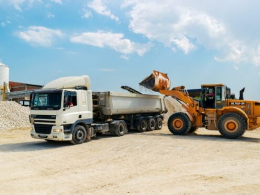Truk bak terbuka