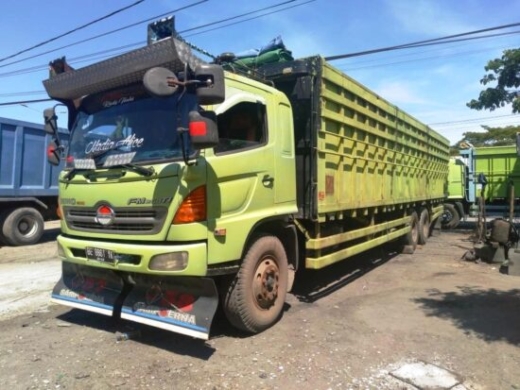 sewa tronton Jakarta