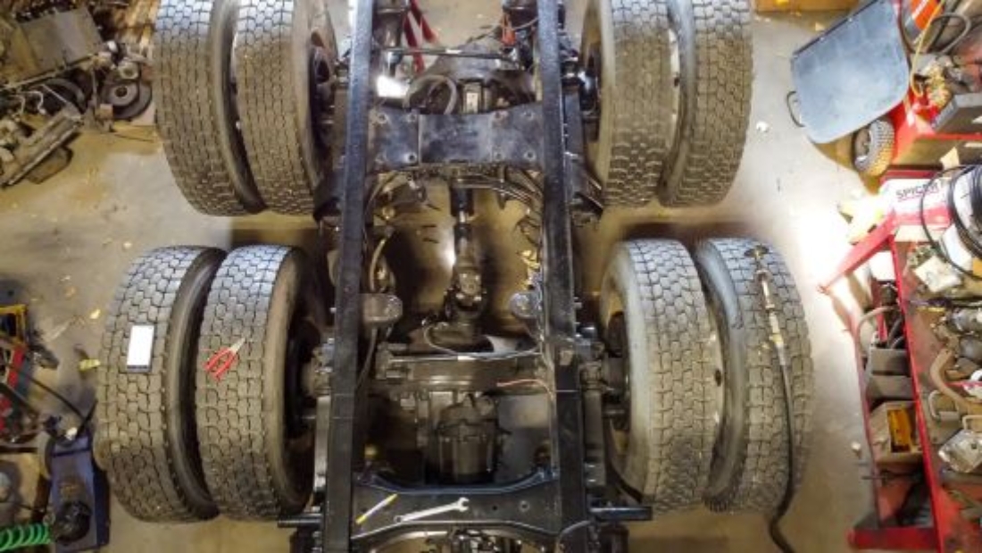 perbaikan transmisi Armada truk