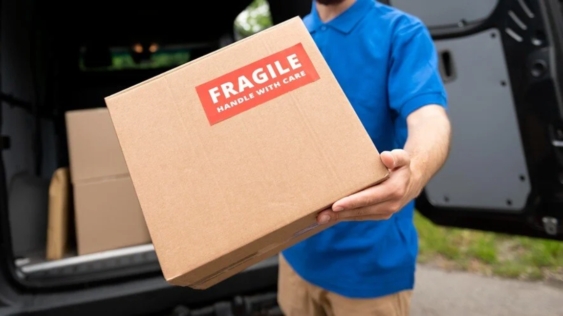 Truk Kargo untuk Fragile