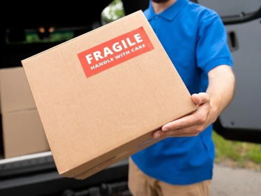 Truk Kargo untuk Fragile