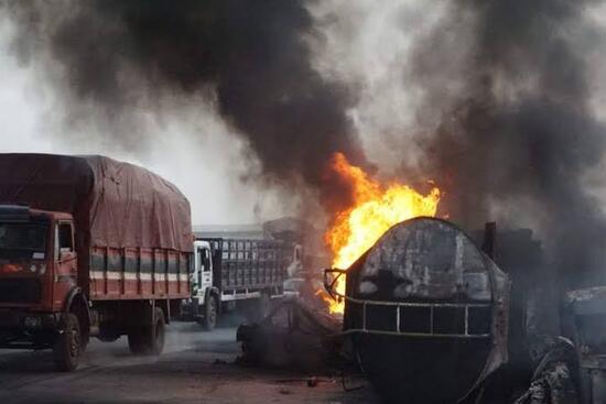 Tangki Truk Meledak