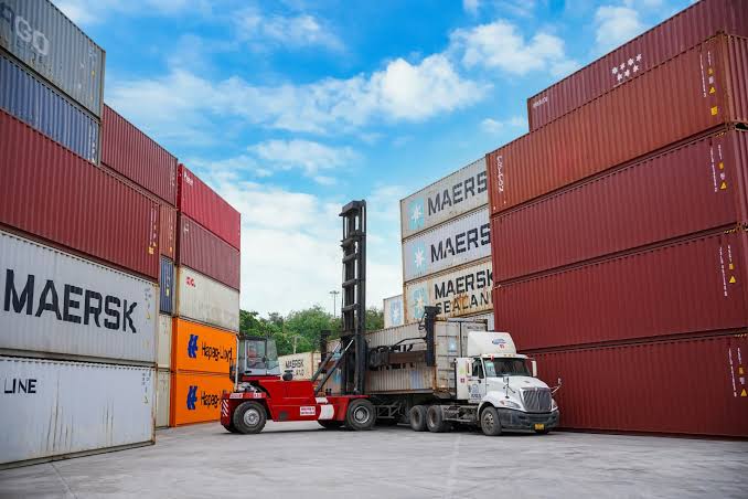 Jenis Barang Dikirim Truk Cargo