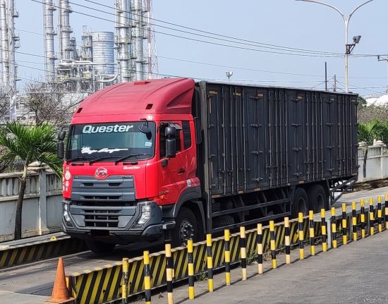 Truk untuk Muatan Besar